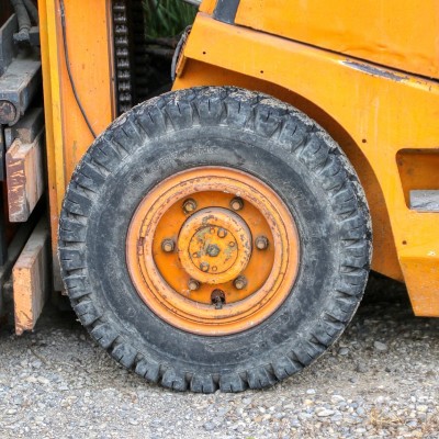 Different forklift tyre types and when they should be used